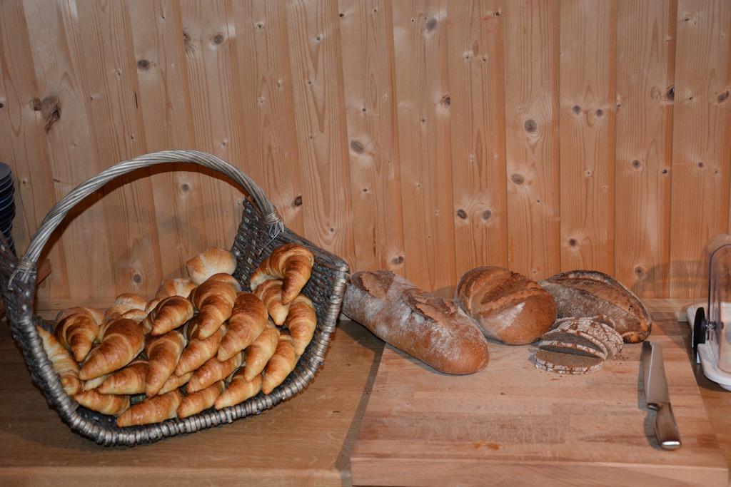 Hotel Restaurant Walliser Sonne Reckingen Εξωτερικό φωτογραφία